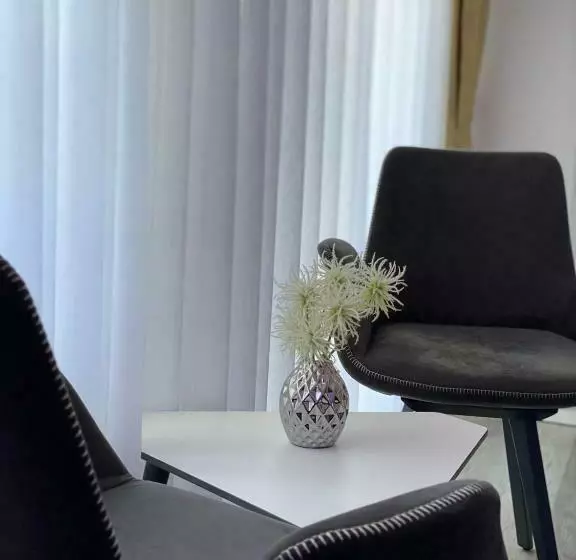 Standard Room with Balcony, Heidepension Bispingen