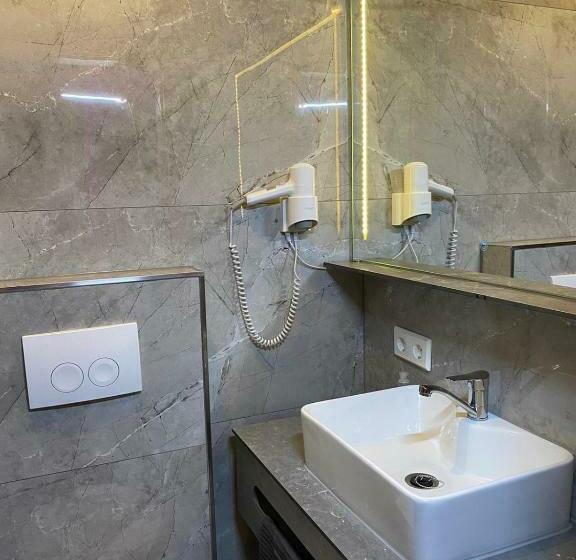 Номер Стандарт с Балконом, Heidepension Bispingen