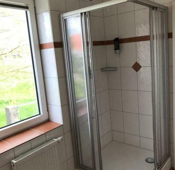 Номер Economy, Hennies Hannover Sehnde