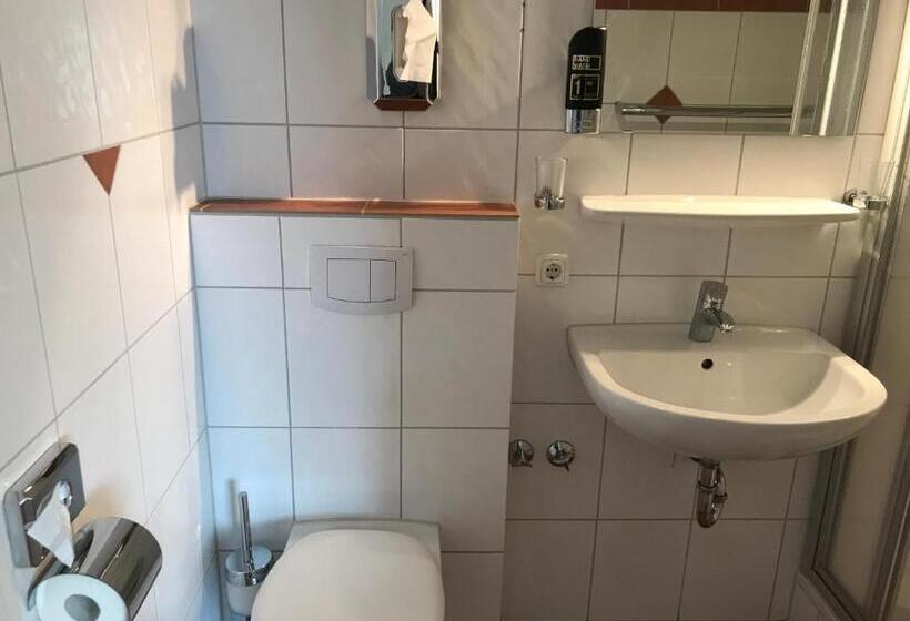 Номер Стандарт Трехместный, Hennies Hannover Sehnde