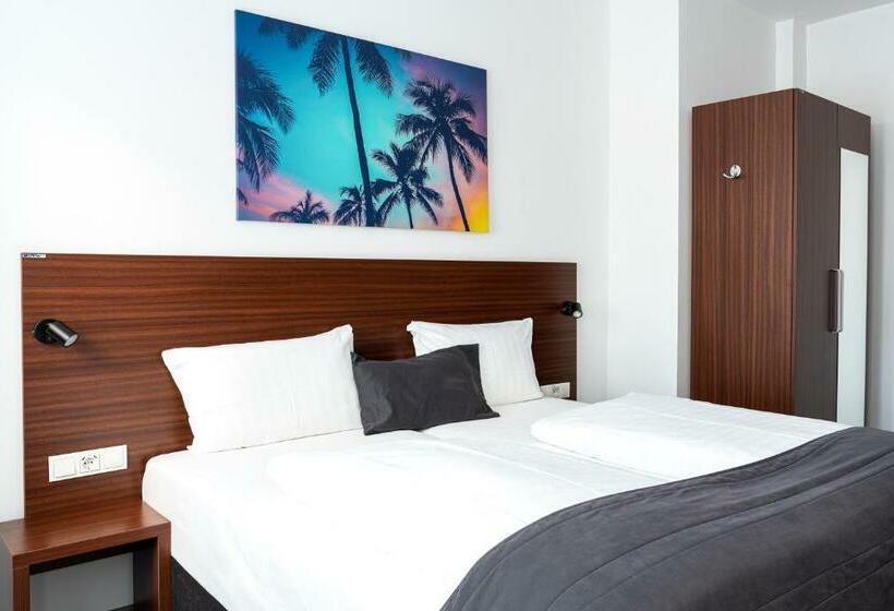 חדר סטנדרט, Livinn