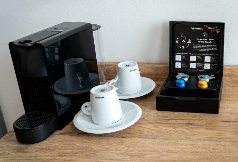 חדר סטנדרט, Livinn