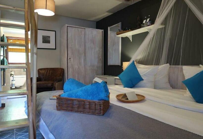 חדר סטנדרט שתי מיטות זוגיות, Lodge Seaside Boutique