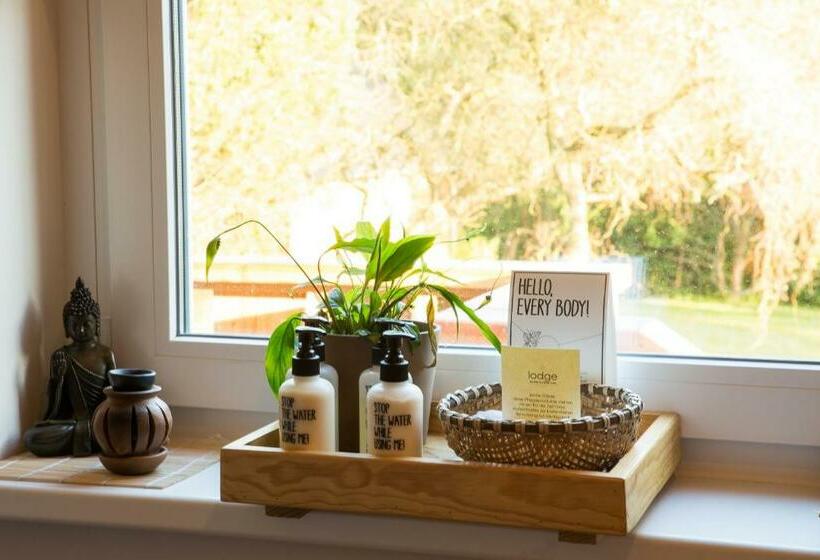 חדר סטנדרט שתי מיטות זוגיות, Lodge Seaside Boutique