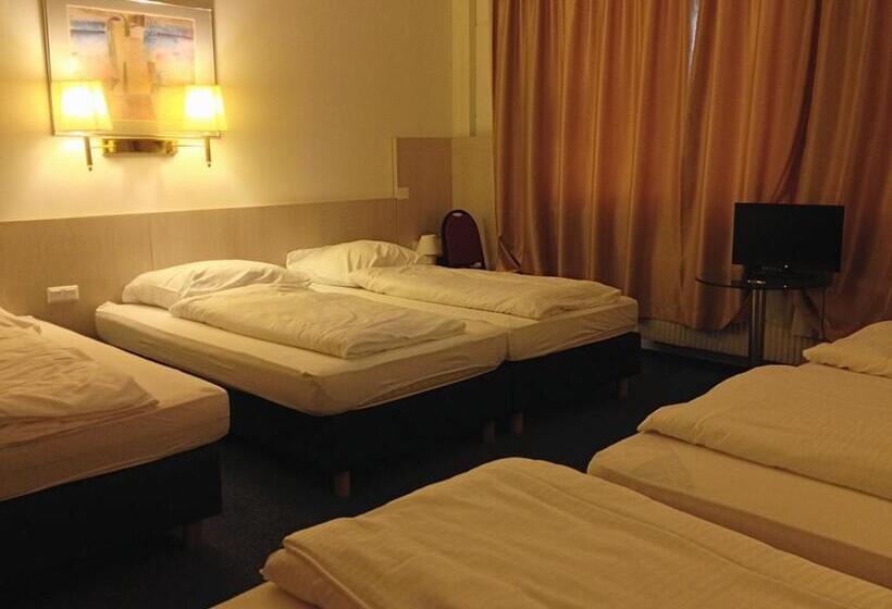 Четырехместный Номер Стандарт, New Fair Munich Messe