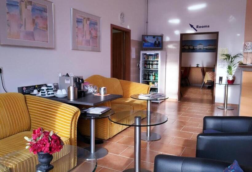 Номер Комфорт Индивидуальный, New Fair Munich Messe