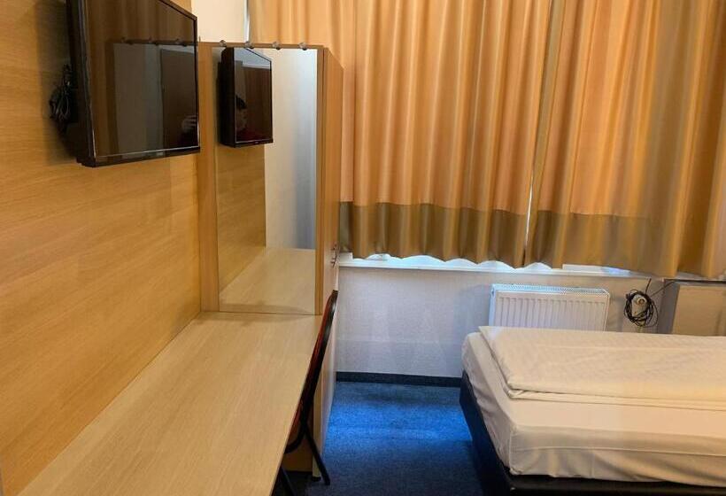 Номер Комфорт Индивидуальный, New Fair Munich Messe