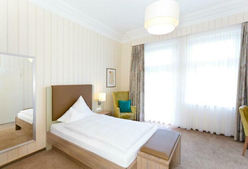 标准单人间, Noltmannpeters