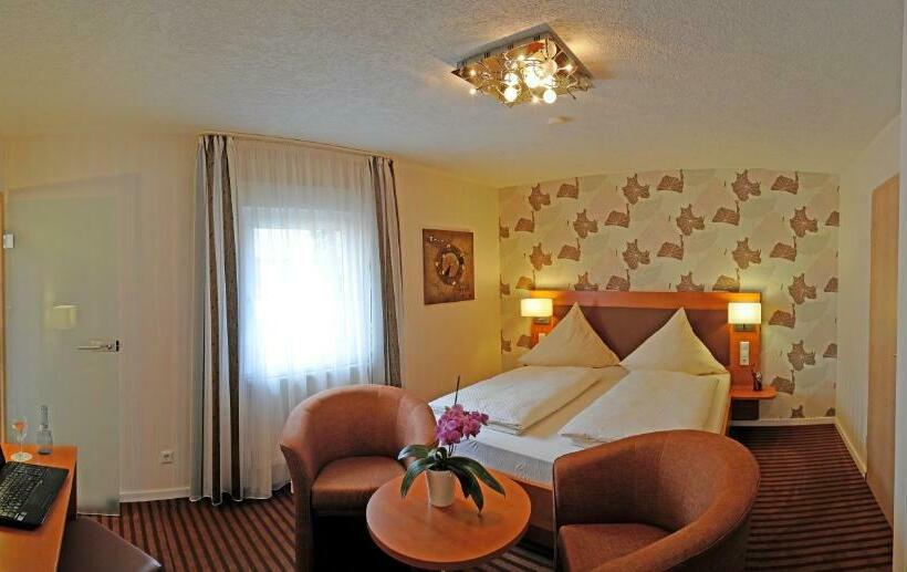 スタンダードルーム, Nothwang