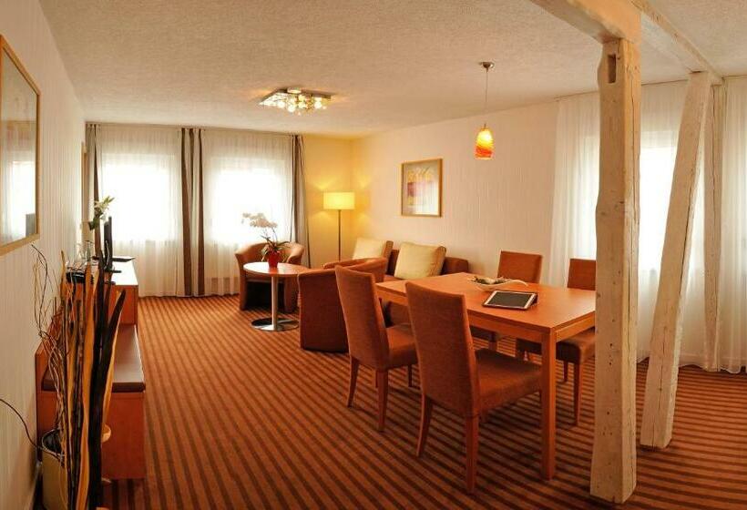 １ベッドルームアパートメント, Nothwang