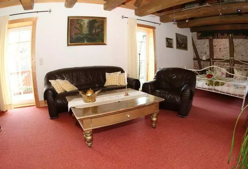 コンフォートルーム, Pension Picco Bello