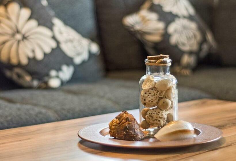 דירת חדר, Pommerscher Hof