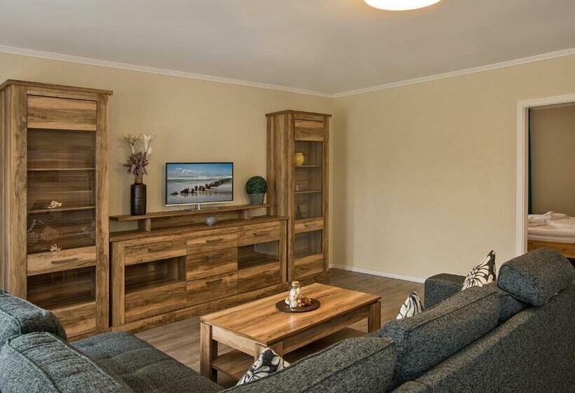 דירת חדר, Pommerscher Hof