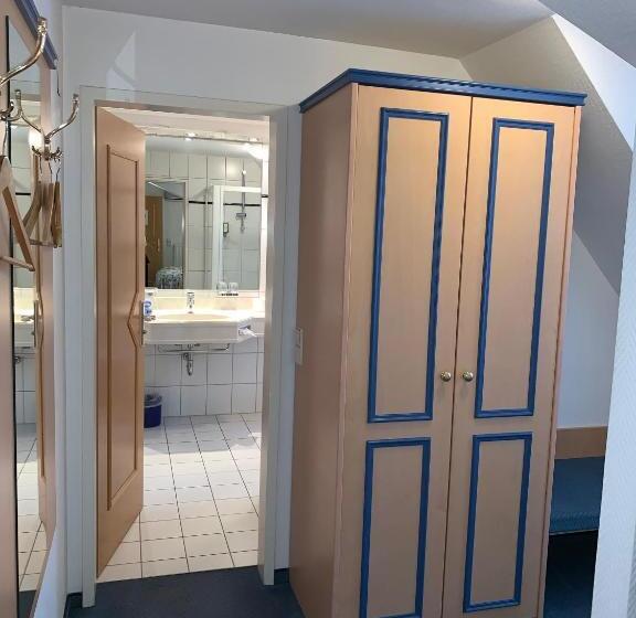 Номер Стандарт, Restaurant Schwanen