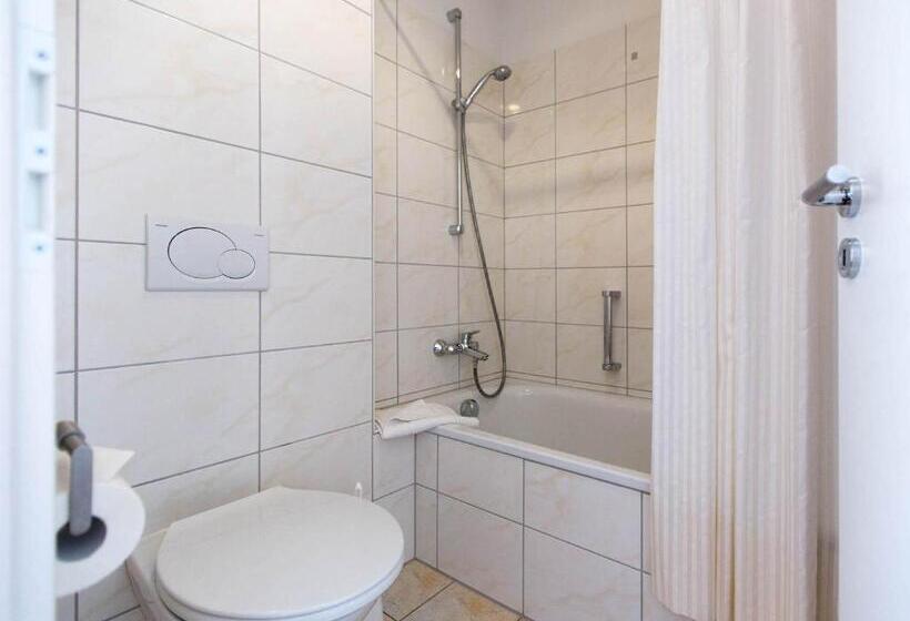 발코니 디럭스 룸, Seepark Garni