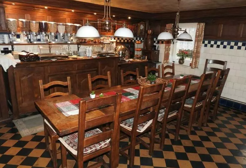 スタンダードルーム, Villa Bomberg