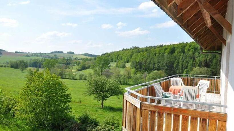 Номер Стандарт с Балконом, Rhön Hotel Sonnenhof Restaurant & Café