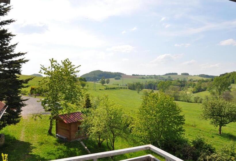 Номер Стандарт с Балконом, Rhön Hotel Sonnenhof Restaurant & Café