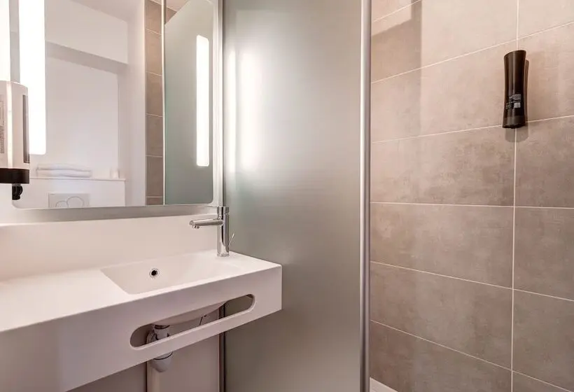 スタンダードトリプルルーム, B&b Hotel Bordeaux Saint André De Cubzac