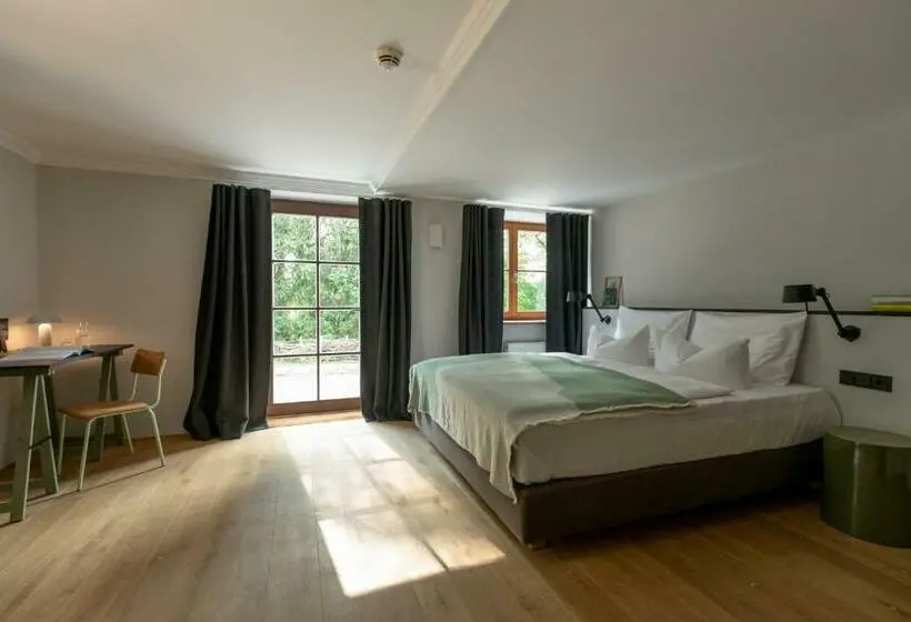 Standard-huone, Blyb