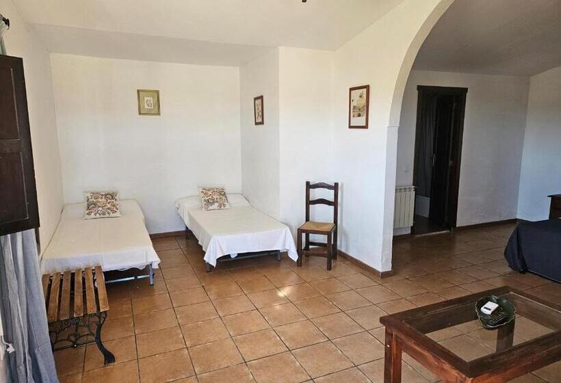 اتاق خانوادگی با سرویس بهداشتی مشترک, Rural Portilla De Monfragüe