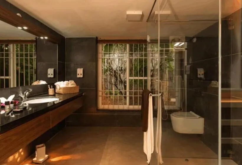 ファミリールーム, Orchid Tree Wellness Retreat