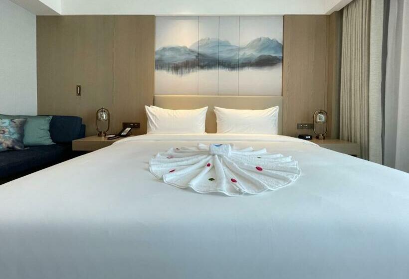 اتاق لوکس با تخت بزرگ, White Swan Vyv Hotel, Foshan