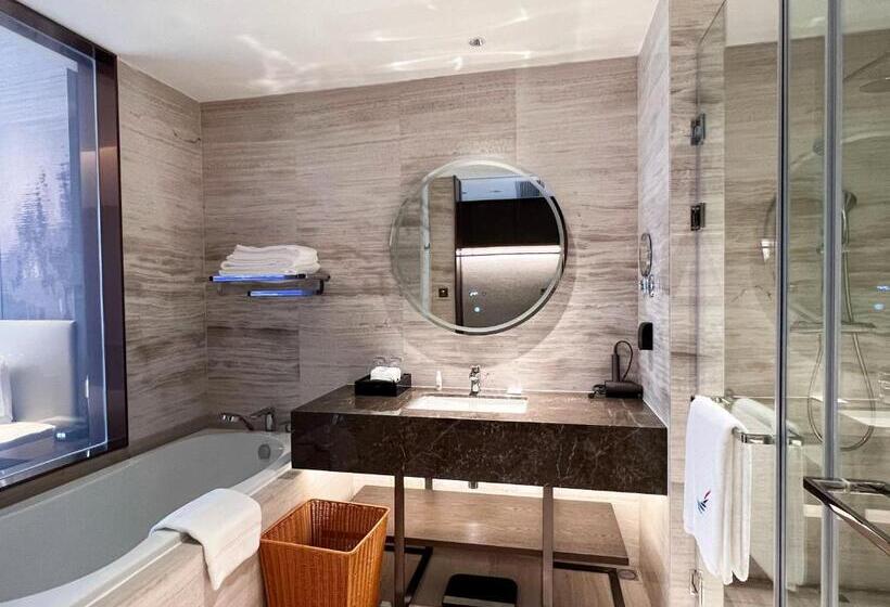 اتاق لوکس با تخت بزرگ, White Swan Vyv Hotel, Foshan