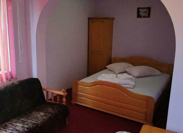 חדר אקונומי, Motel Azur Km36