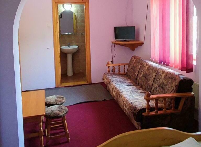 Номер Economy, Motel Azur Km36