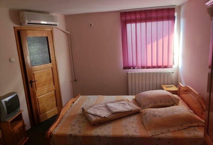 غرفة إقتصادية, Motel Azur Km36