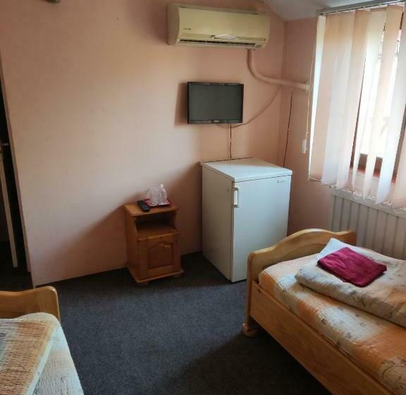 Номер Economy, Motel Azur Km36