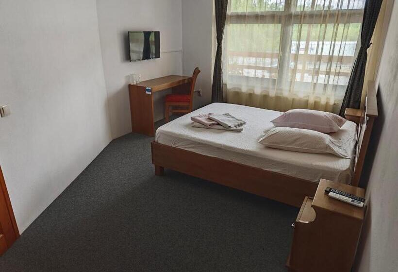 Номер Стандарт, Motel Azur Km36