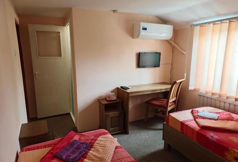 غرفة إقتصادية, Motel Azur Km36