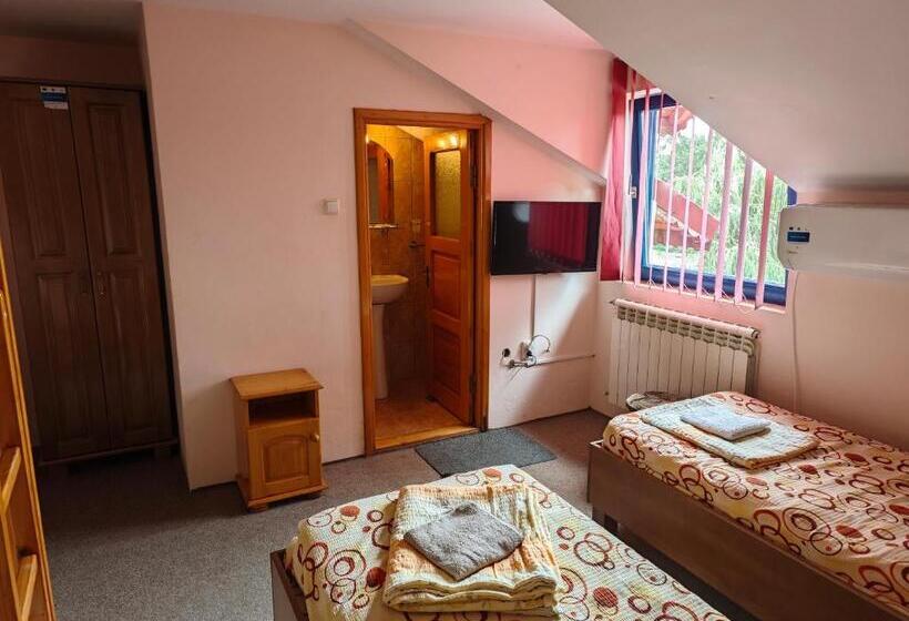 غرفة إقتصادية رباعية, Motel Azur Km36