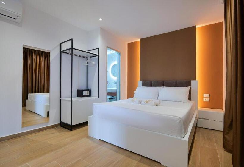 سوییت با چشم‌انداز دریا, Adora S View