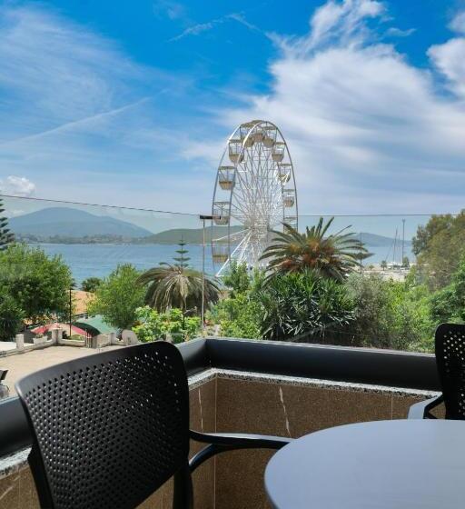 اتاق سه نفره سوپریور با چشم‌انداز دریا, Adora S View