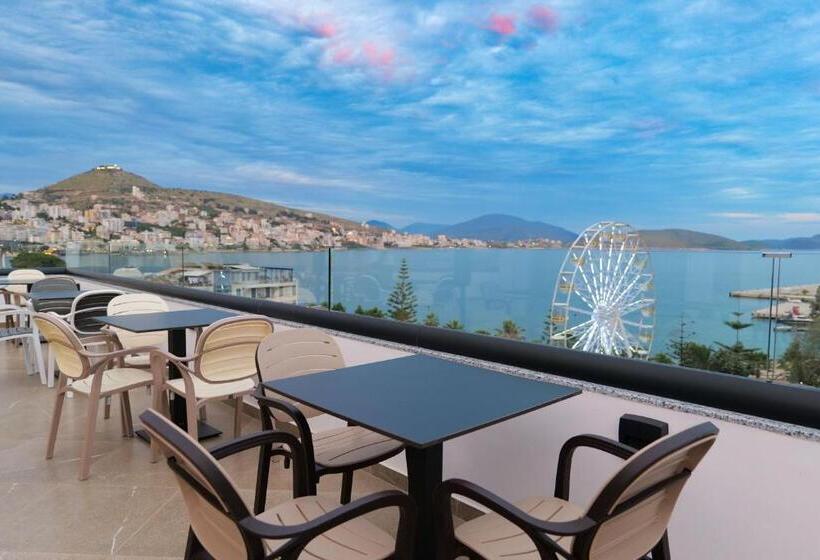 Triple Room Sea View, Adora S View