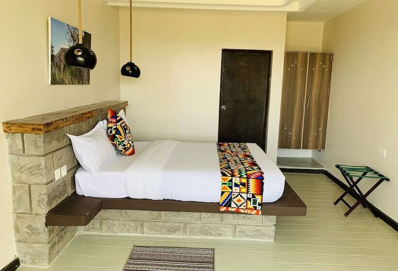 اتاق لوکس, Outback Kenya Lodge