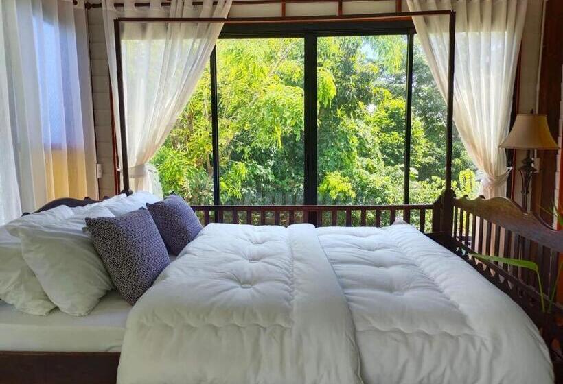 غرفة ديلوكس مزودة بشرفة, Destiny Home Stay