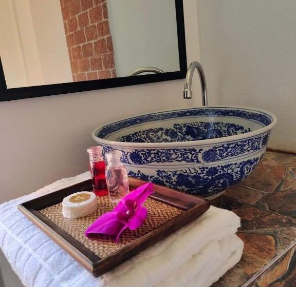 غرفة ديلوكس مزودة بشرفة, Destiny Home Stay