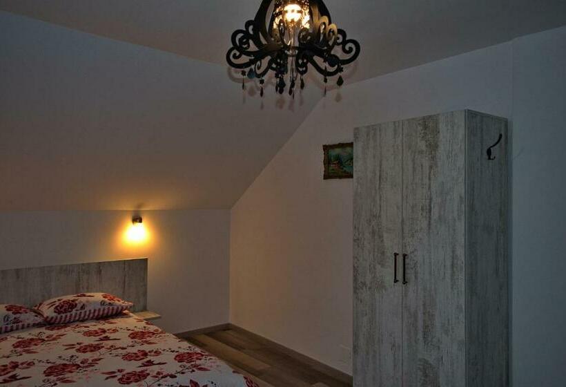 침실 4개 주택, Cabana Codrii Maramuresului