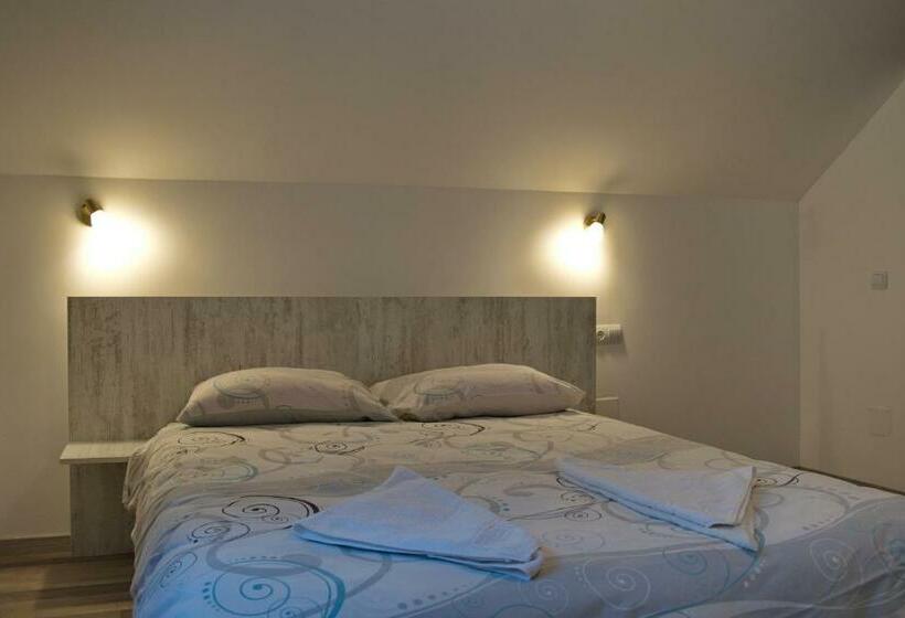 침실 4개 주택, Cabana Codrii Maramuresului