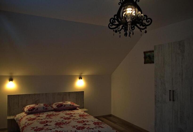 침실 4개 주택, Cabana Codrii Maramuresului