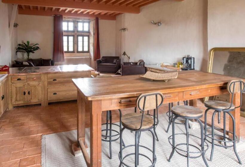 شقة سوبريور غرفة واحدة, Château Beyrin