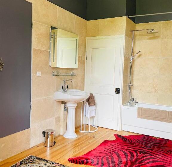 חדר סטנדרט, Château De Trébons