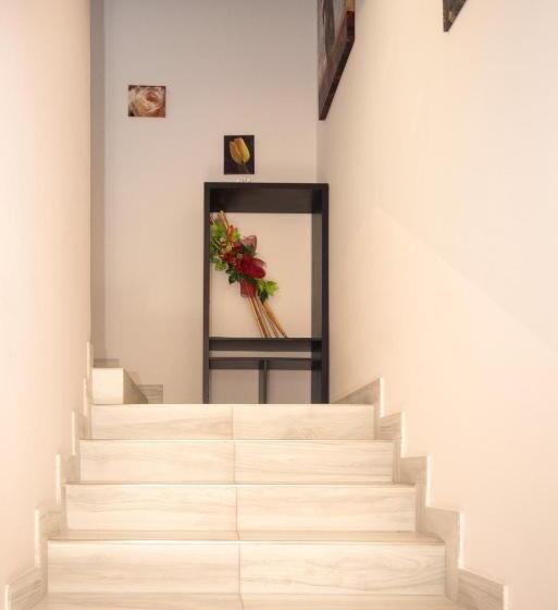 デラックスルーム, Lo Spillo