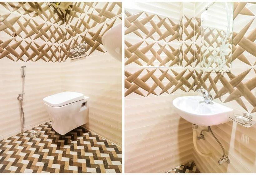 اتاق استاندارد, Capital O 61009 Hotel Raj Mahal Sarnath