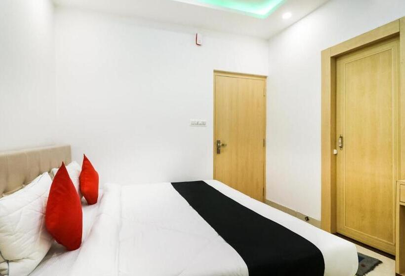 اتاق استاندارد, Capital O 61009 Hotel Raj Mahal Sarnath