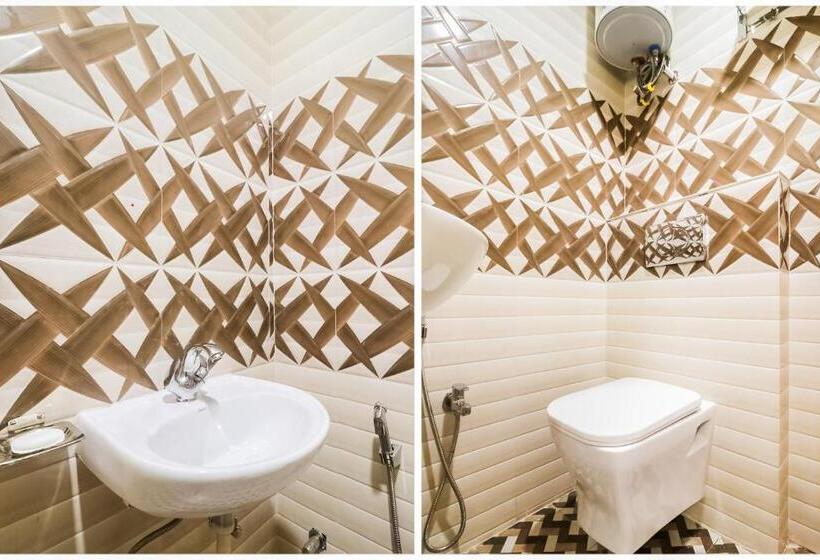 اتاق استاندارد, Capital O 61009 Hotel Raj Mahal Sarnath